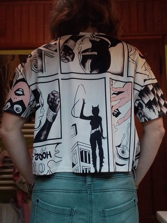 T-shirt femme croq top motif Catwoman - photo numéro 4