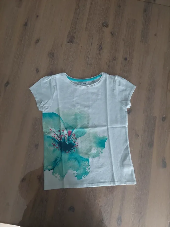 Tee-shirt Okaïdi 5/6 ans