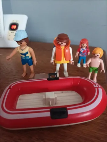  Lot 5 playmobil avec canoë