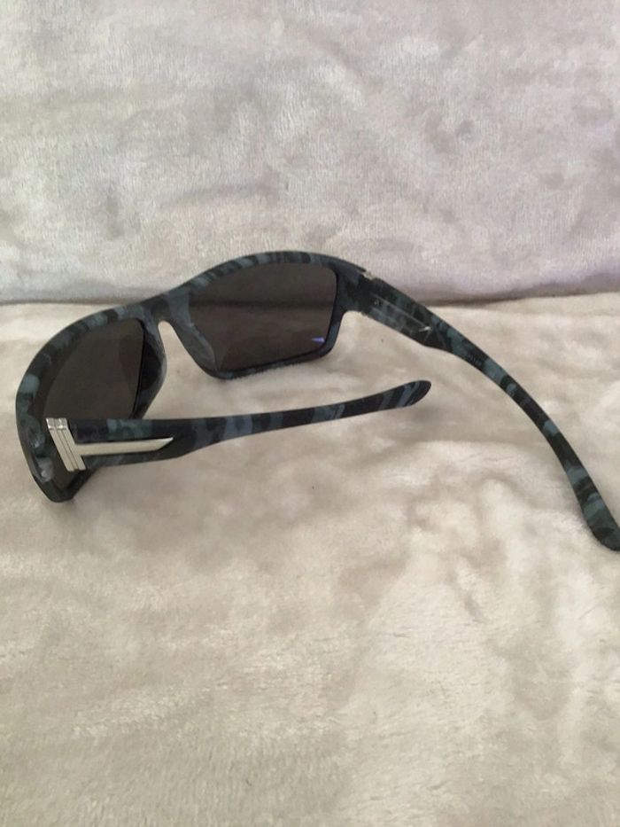 Jolies lunettes de soleil vintage - photo numéro 6