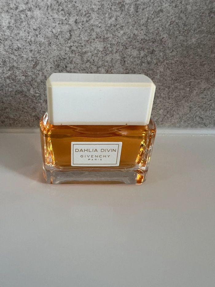 Miniature parfum Dahlia Divin Givenchy - photo numéro 4