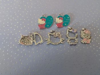 Lot 6 breloques Hello kitty