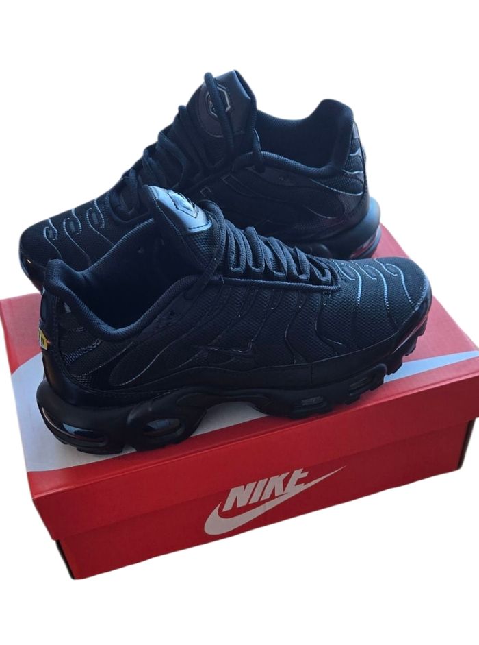 Nike Tn homme full black  T.42 - photo numéro 3