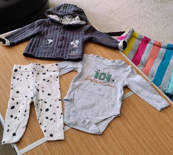 Ensemble body 🧸 pantalon 🌈 et veste Disney 🎈 Dalmatiens 🧸
