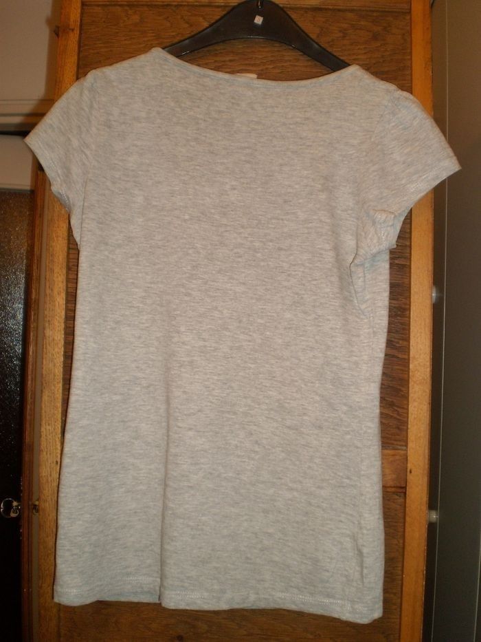Tee shirt 16 ans gris tres bon etat - photo numéro 5