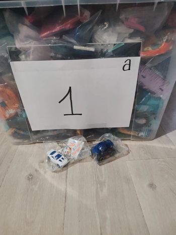 Figurine McDonald's Hot Wheels neuve.