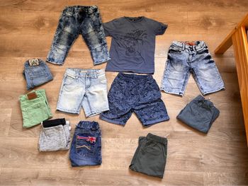 Lot bermudas et short garçon 7/8 ans