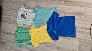 Lot de 5 tee shirts manches courtes, taille 5 ans
