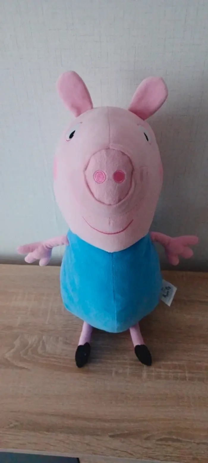 Peluche George Pig, environ 50 cm de hauteur, propre et en très bon état. - photo numéro 4