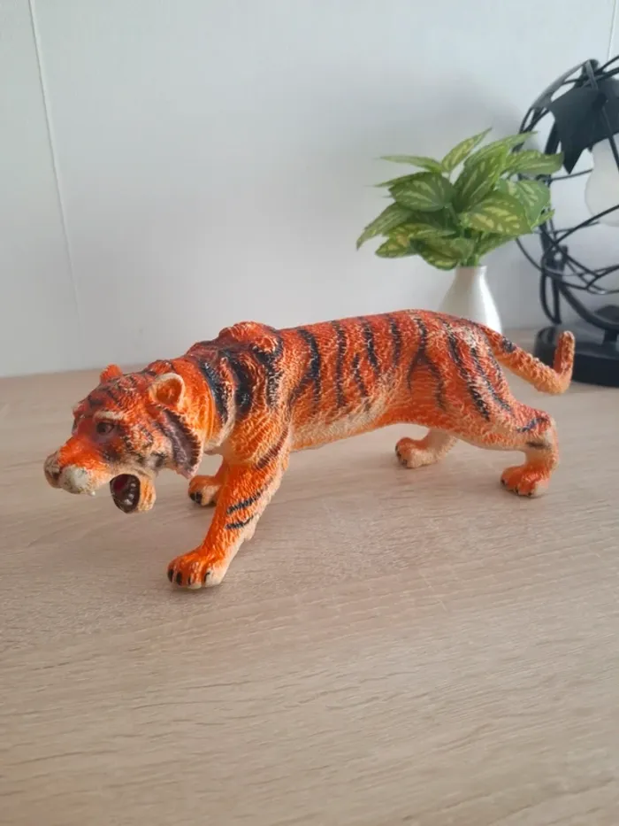 Figurine Tigre