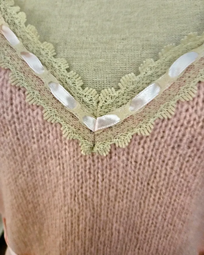 Haut top pull rose ruban dentelle La Redoute Taille 42/44 (40) Neuf - photo numéro 7