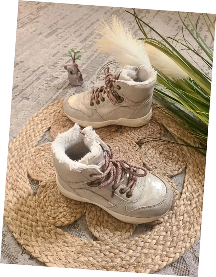 Chaussures taille 28 - photo numéro 5
