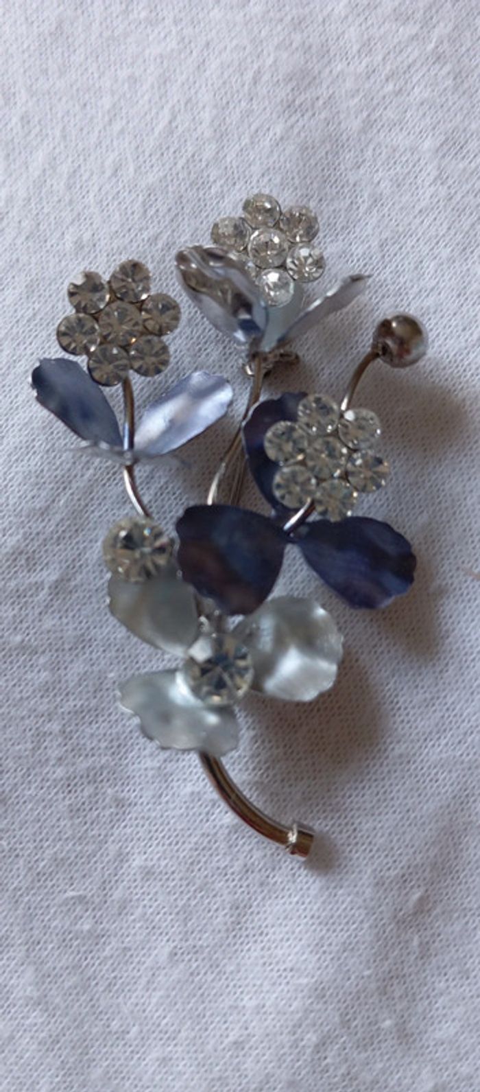 Jolie broche fleur - photo numéro 3