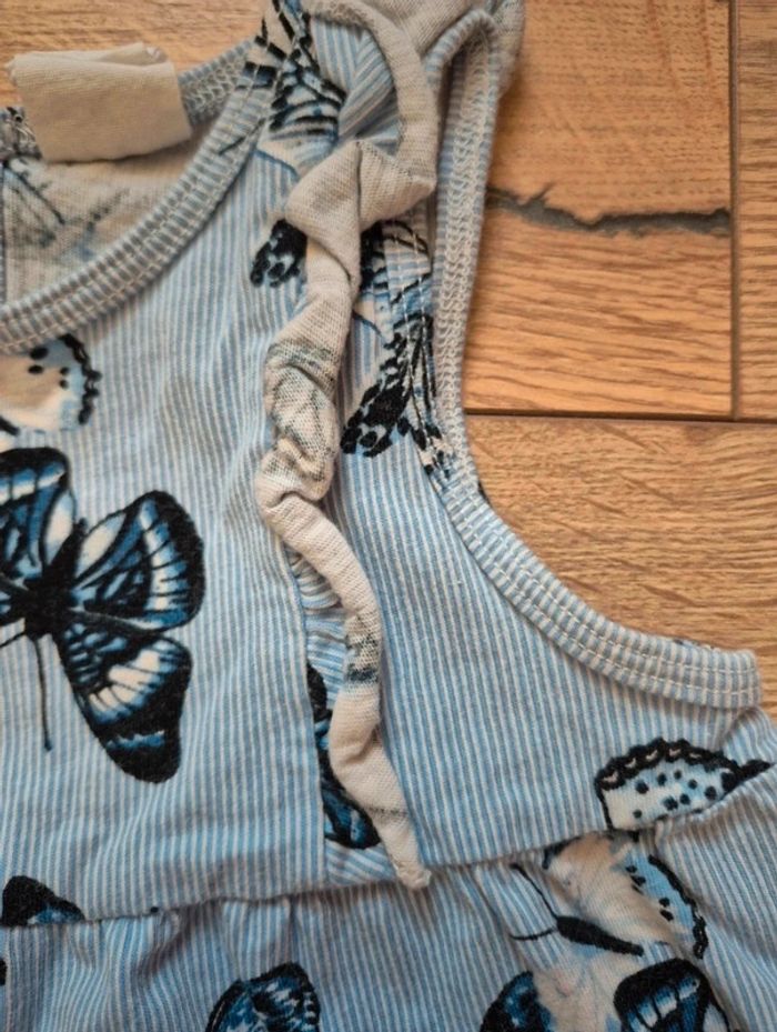 Robe bleu papillons 🦋 et culotte cache couche - photo numéro 2