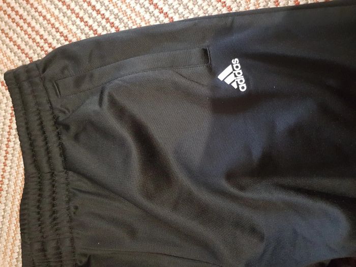 Jogging adolescents Adidas taille 13 14 ans - photo numéro 3