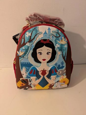 Sac à dos Loungefly Balnche Neige "pomme Classique"