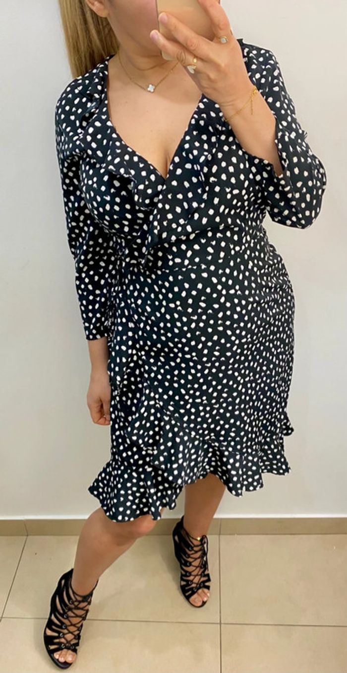 Jolie Robe Porte Feuille Imprimée Avec Volant Taille M - photo numéro 2