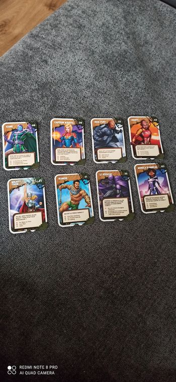 Vends 8 cartes marvel 2024