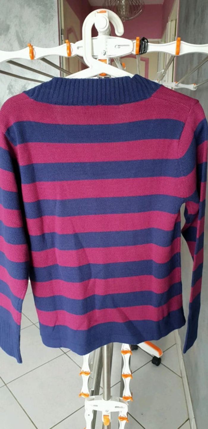 Pull sympa taille 38/40 - photo numéro 2