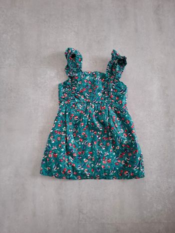 Robe tape à l'oeil 23 mois