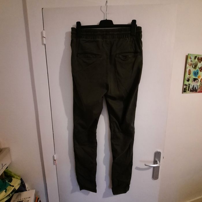 Vends pantalon homme - photo numéro 2