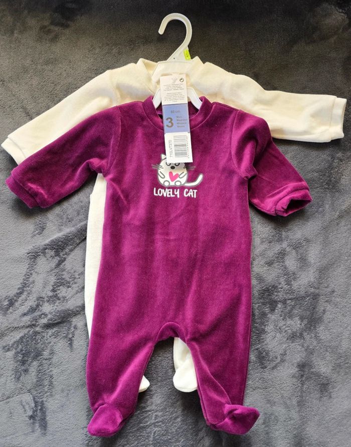 Lot de 2 pyjama velours en 3 mois