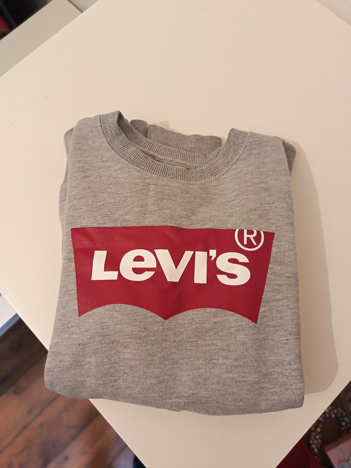 Pull Levi's