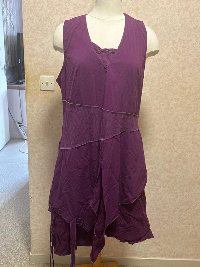 Robe violette taille 44 marque c.b fashion