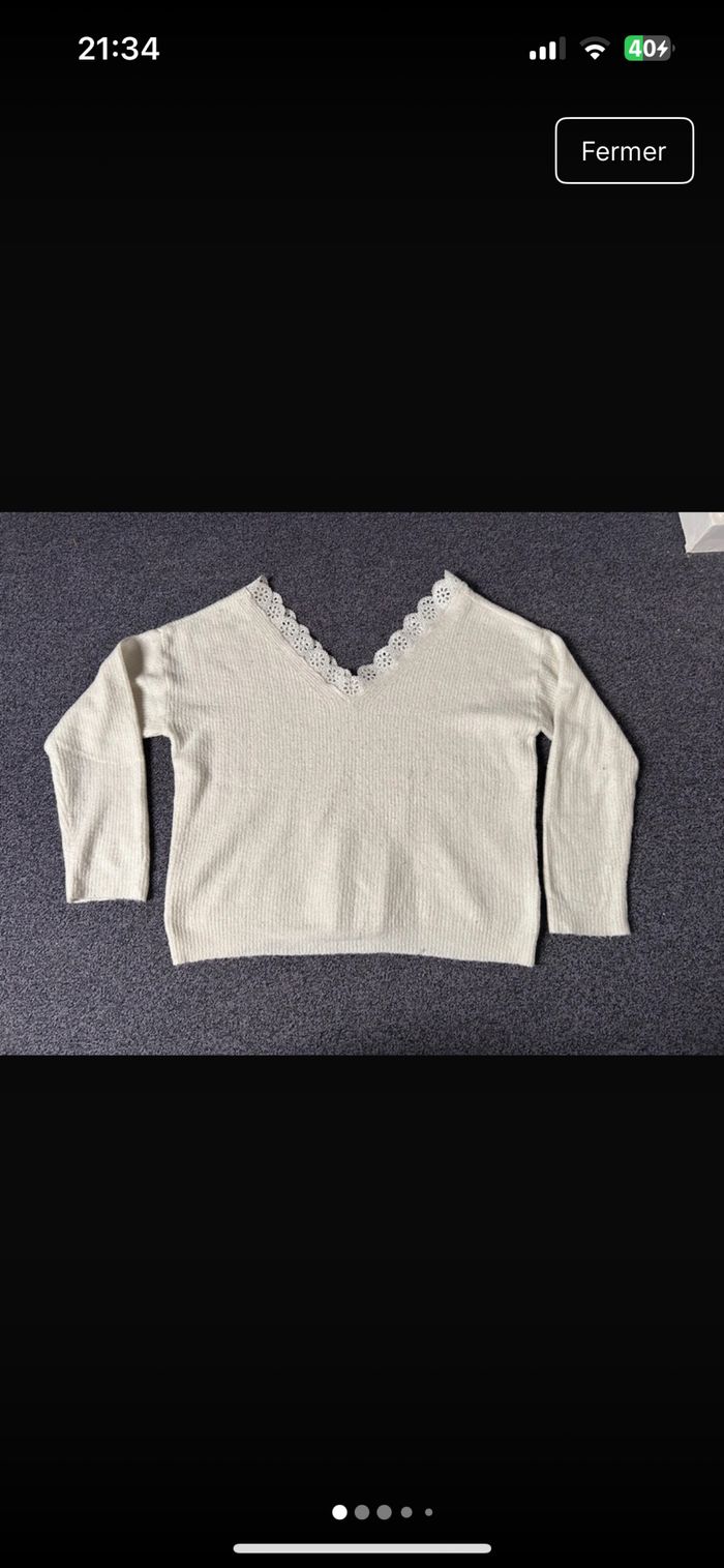 Pull blanc col en V Lilly