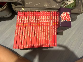 Collection de livres chica vampiro + jeux de société