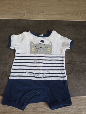 Barboteuse à rayures