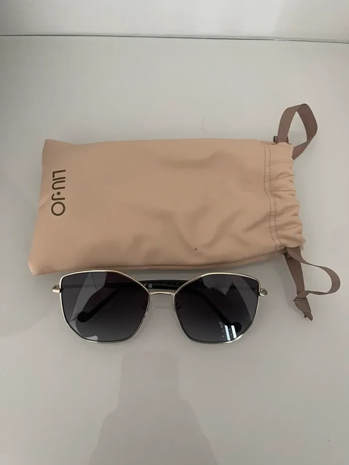 Lunettes de soleils LIU JO