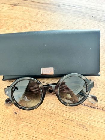 Lunettes solaire Hugo Boss gris écailles