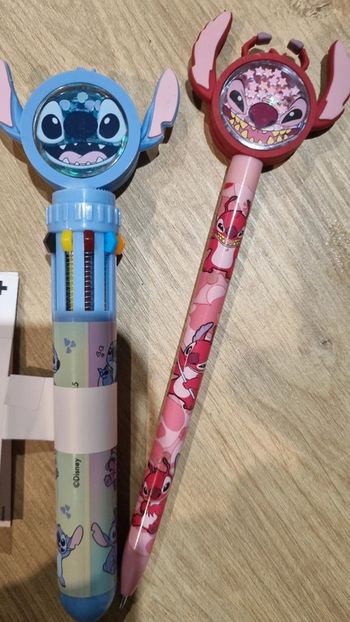 Lot 2 stylo Stitch neuf Disney