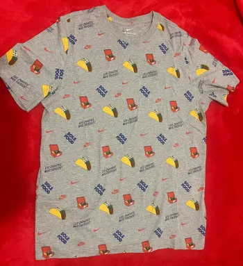T-shirt Nike