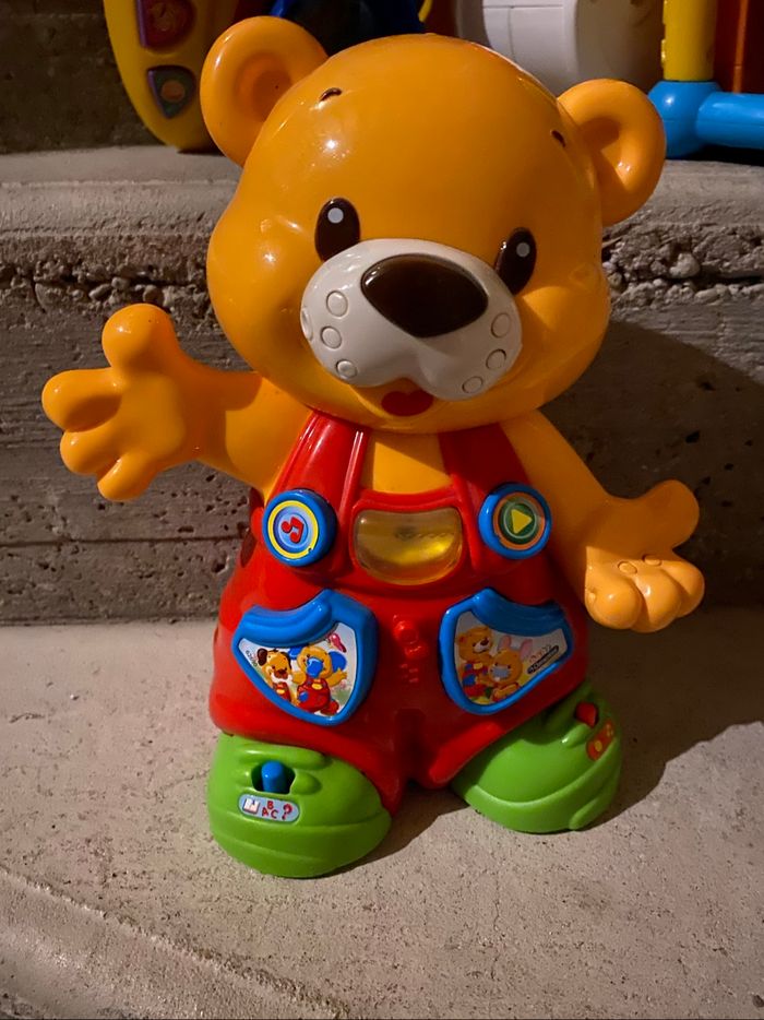 L’ourson a chansons clémentoni