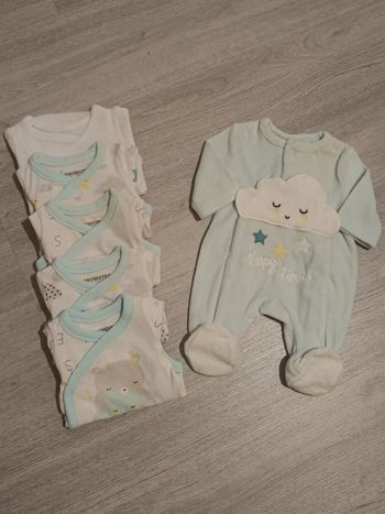 Lot bodies + pyjama prématuré