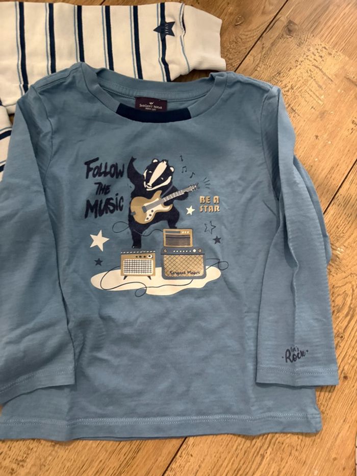 Pull + t-shirt 4 ans - photo numéro 2