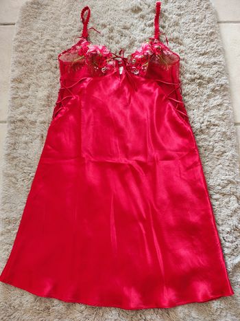 Nuisette rouge Etam taille 36
