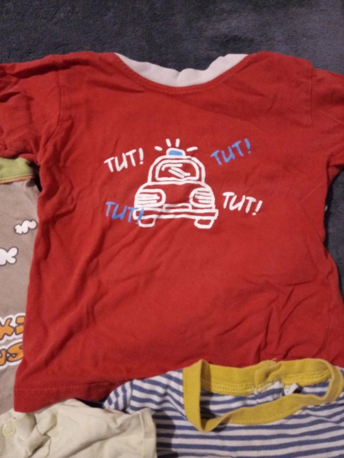 Lot de 6 t-shirts + 2 bobs 24 mois - photo numéro 4