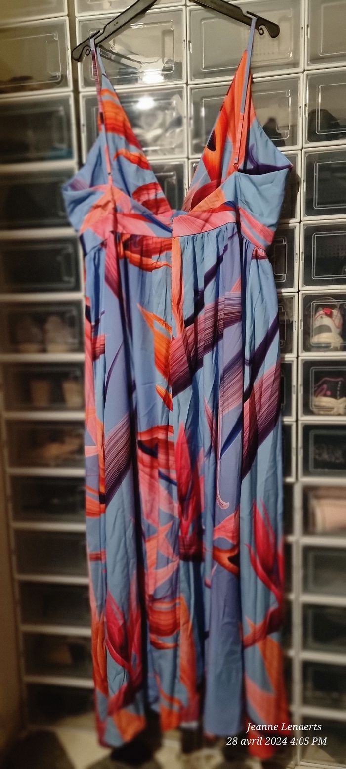 Jolie robe longue taille 3xl (46-48) - photo numéro 3
