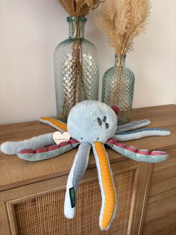 Peluche méduse trésors marin 40 cm