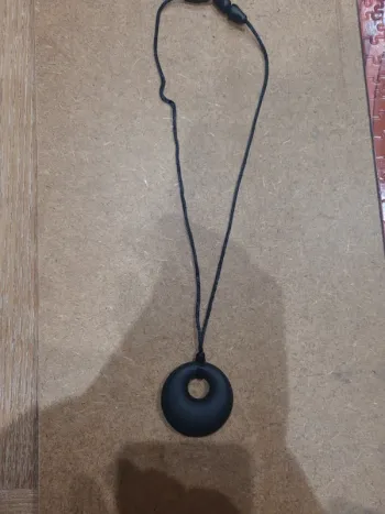 Machouilleur, collier de mastication
