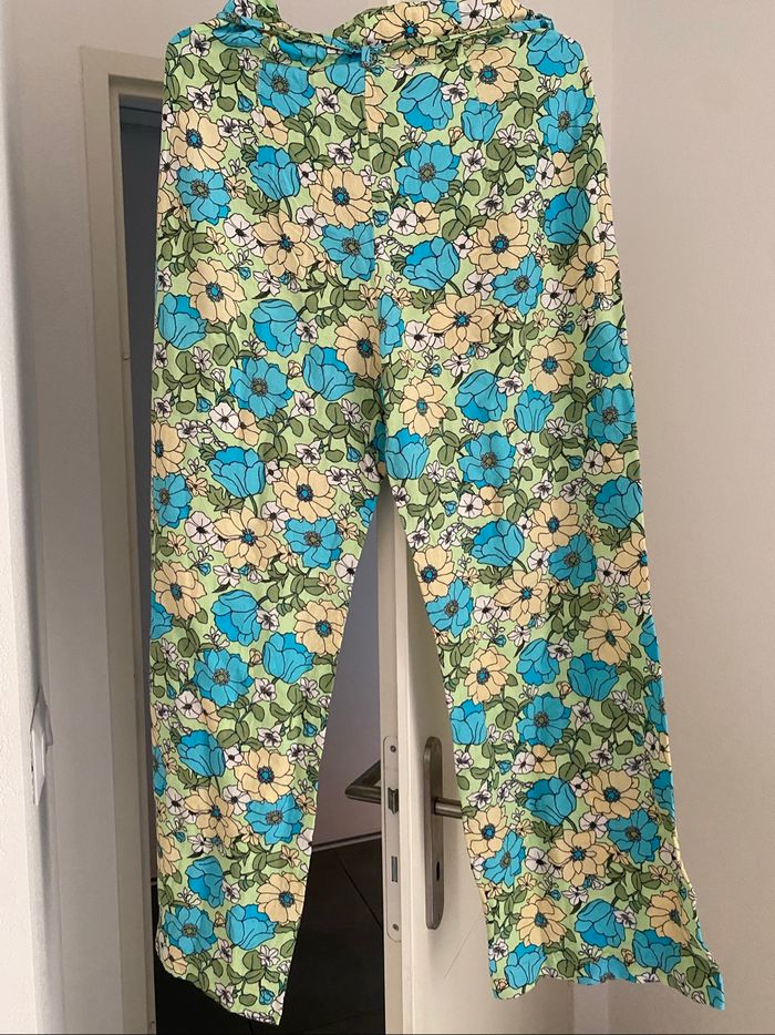 Pantalon imprimé fleurs - photo numéro 9