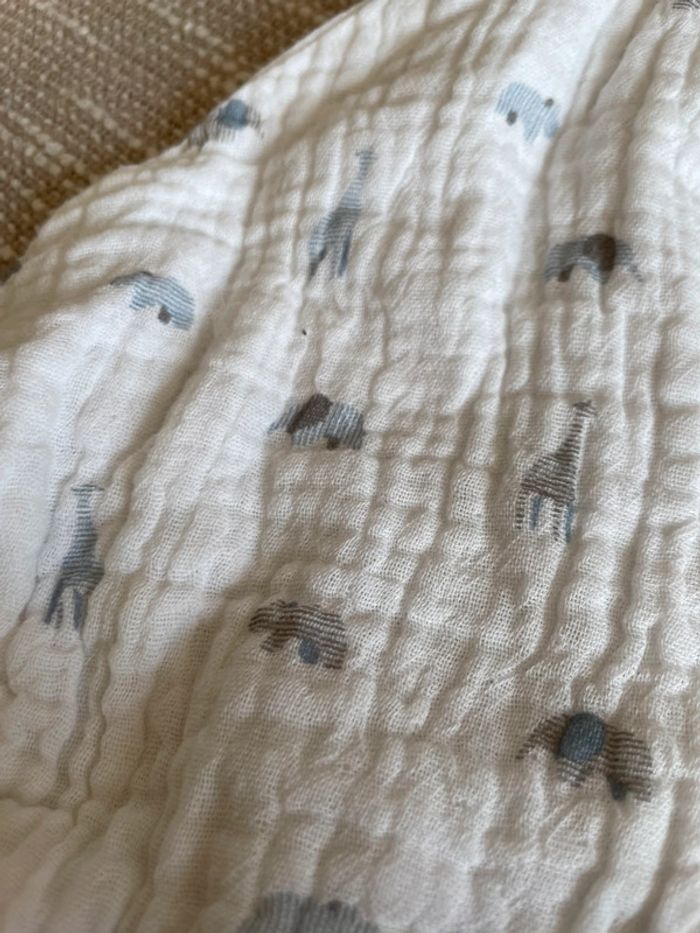 Peluche doudou plat 28cm gaz de coton obaibi chat blanc et bleu très bon état - photo numéro 4