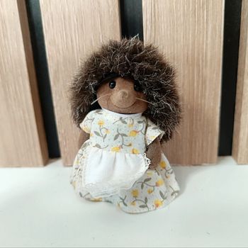 Figurine hérisson enfant maman famille sylvanian families -