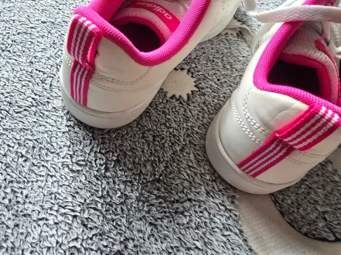 Baskets Adidas blanches et roses – Taille 36 - photo numéro 2