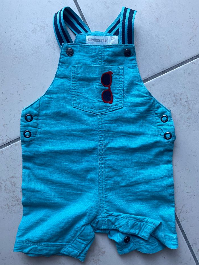 Salopettes en taille 3 mois et 6 mois