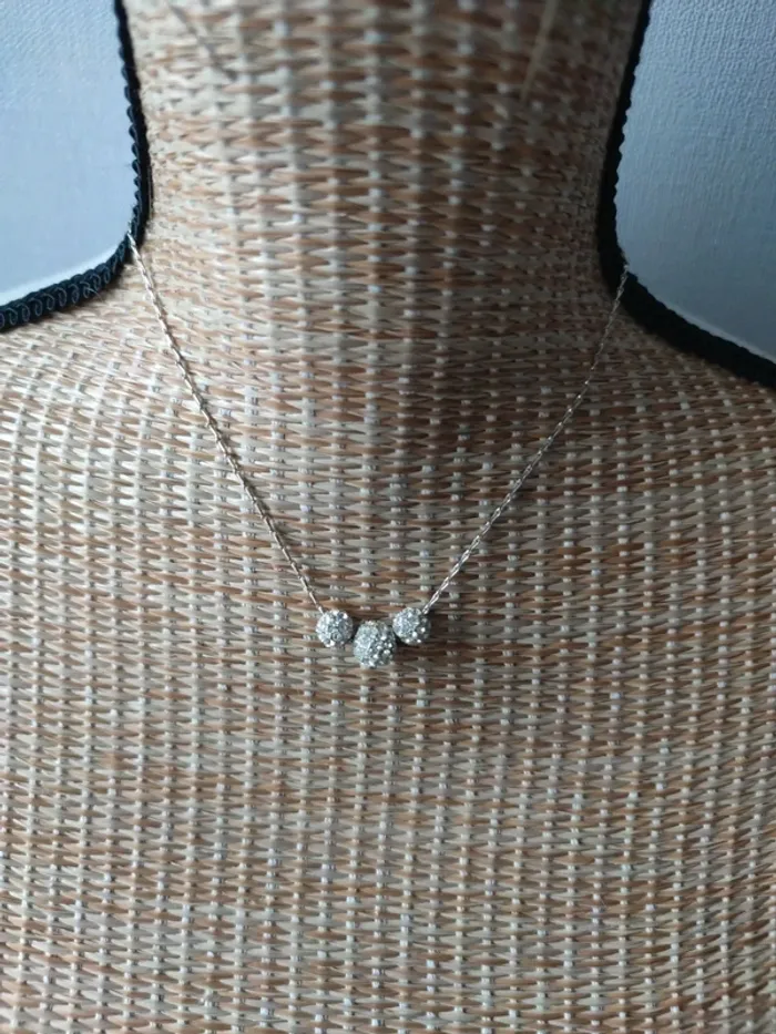 Collier femme neuf
