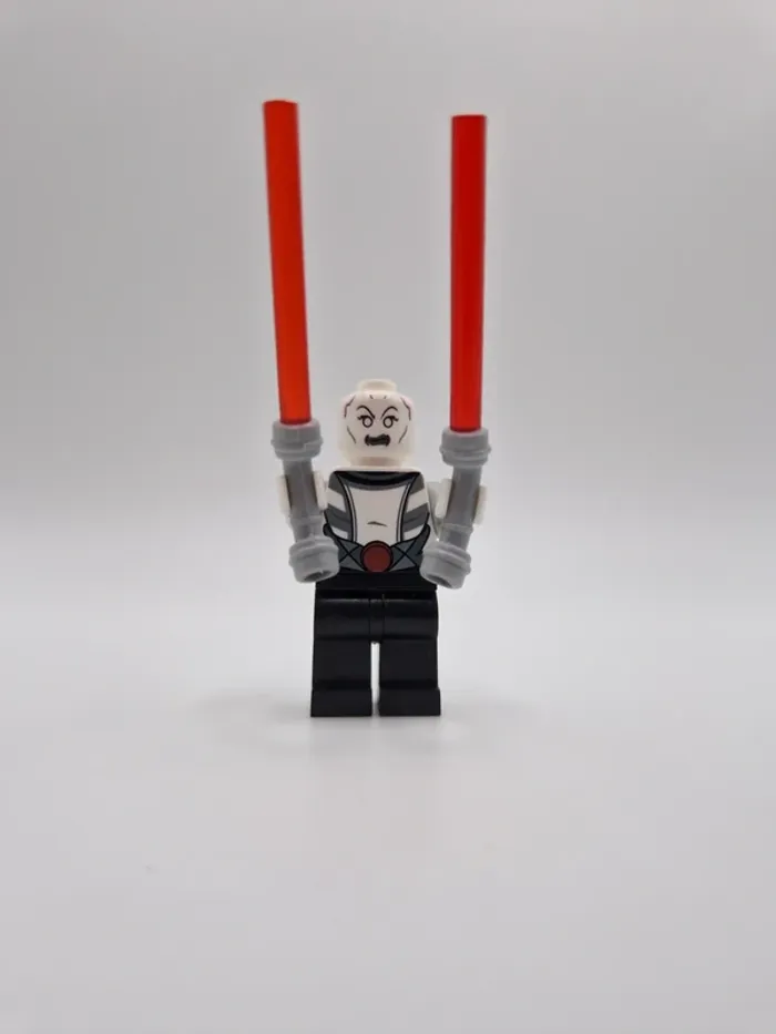 Figurine type lego Sith Asajj Ventress star wars
